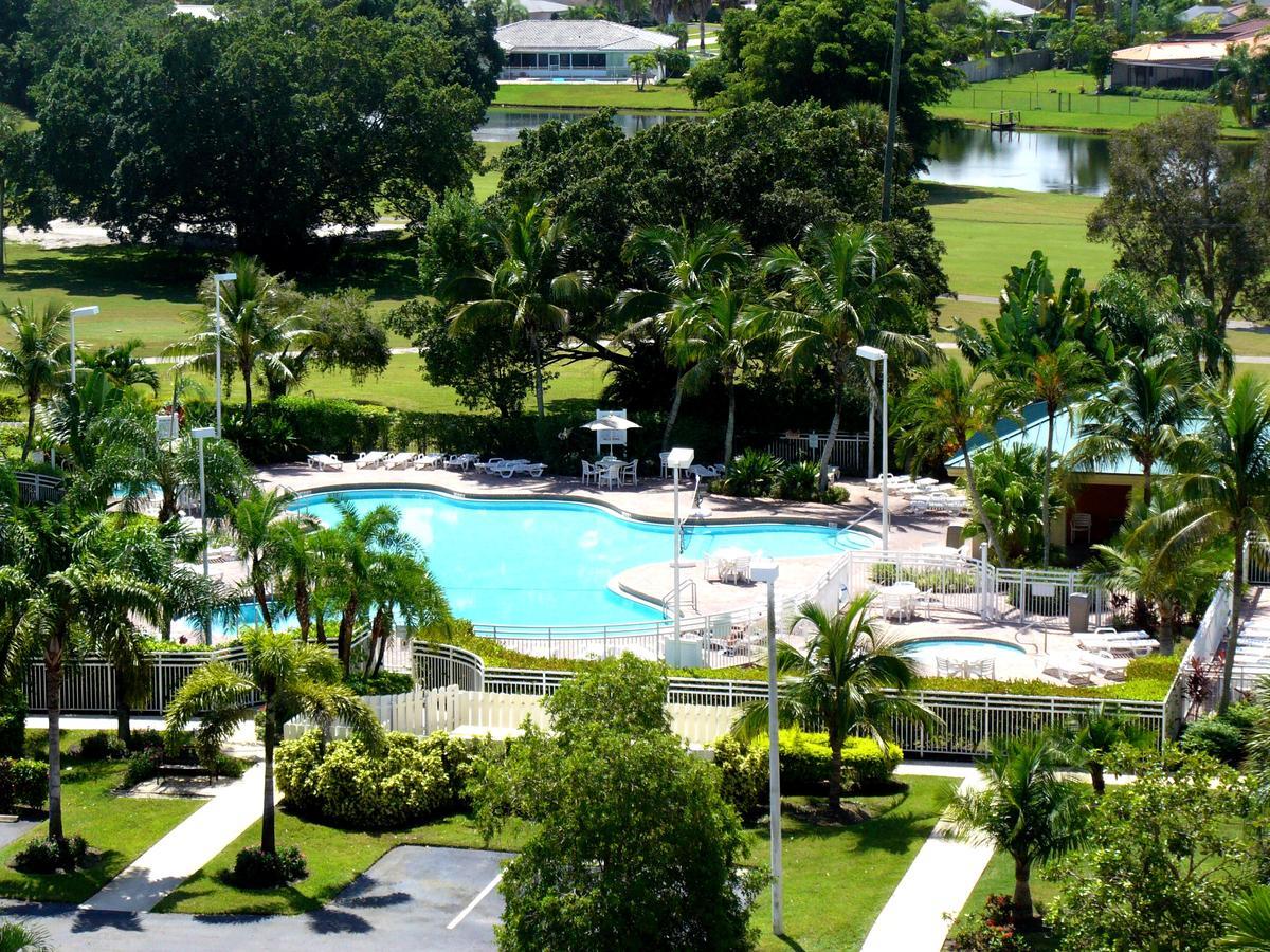 Vacation Village At Bonaventure Weston Exterior photo